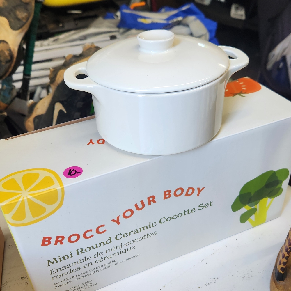 White Mini Round Ceramic Cocotte Set